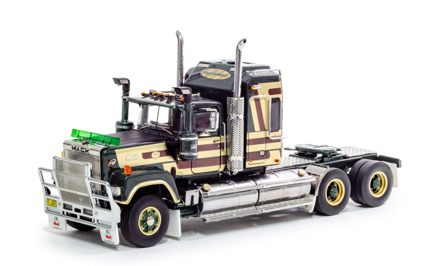 1988 Mack Super-Liner II 'Thunderbolt'